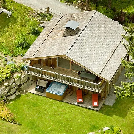 Contact Us At What App - 0041-798-079-427 To Book!! - Chalet Merveilleusement Confortable Avec 3 Villa
